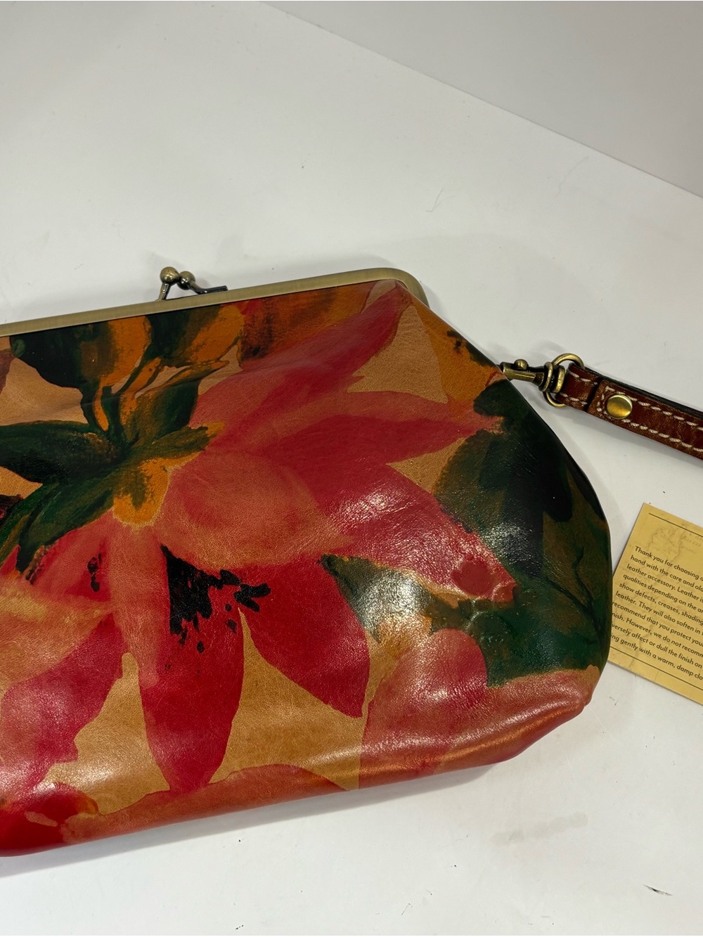 Patricia Nash Floral Leather Kiss Lock Clutch Wristlet Purse Multicolor